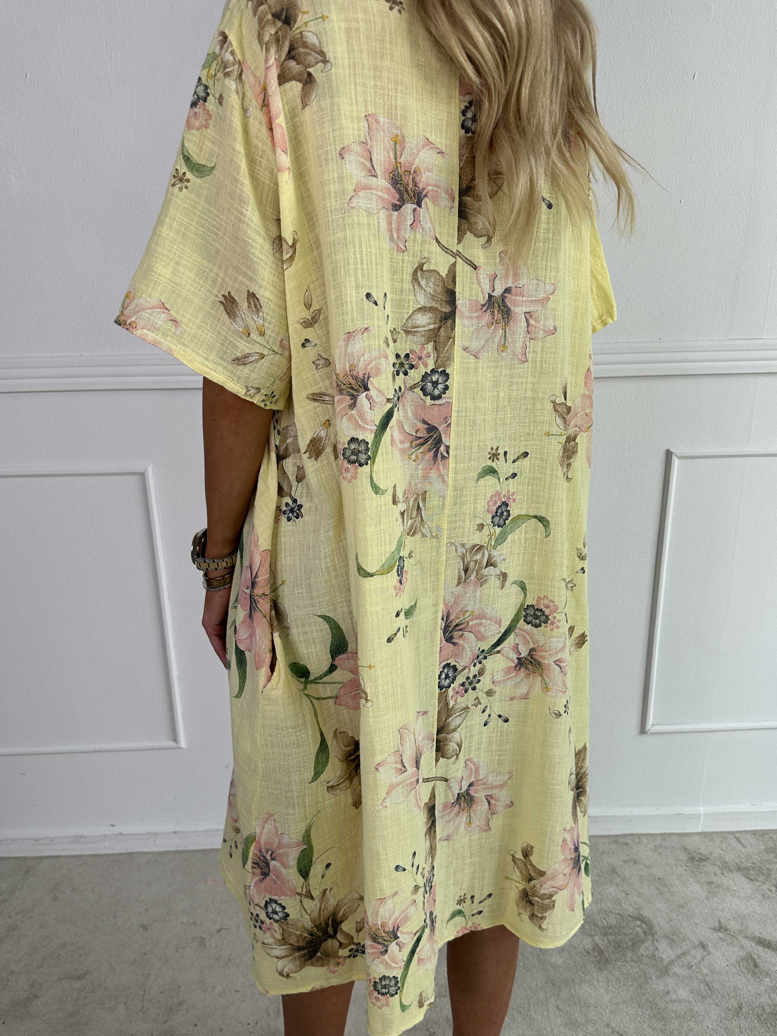 Gry - Bomuldskjole i hørlignende stof med blomsterprint